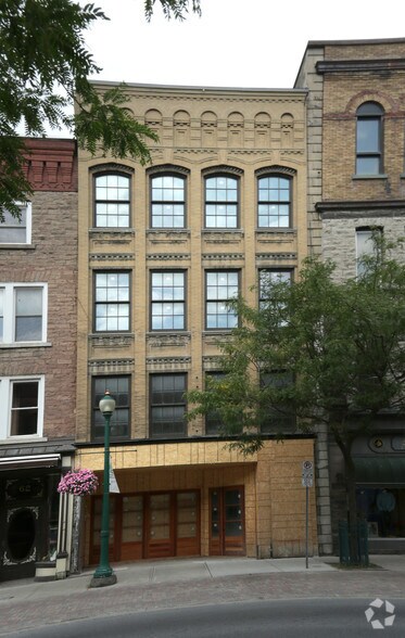 58-60 King St W, Brockville, ON à vendre - Photo de l’immeuble – Image 2 sur 3