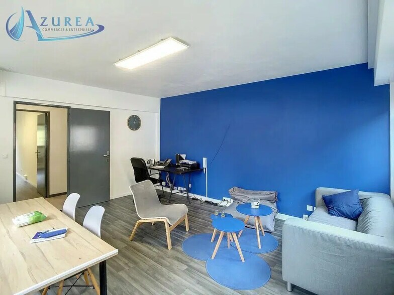 Bureau dans Nice à louer - Photo de l’immeuble – Image 2 sur 7