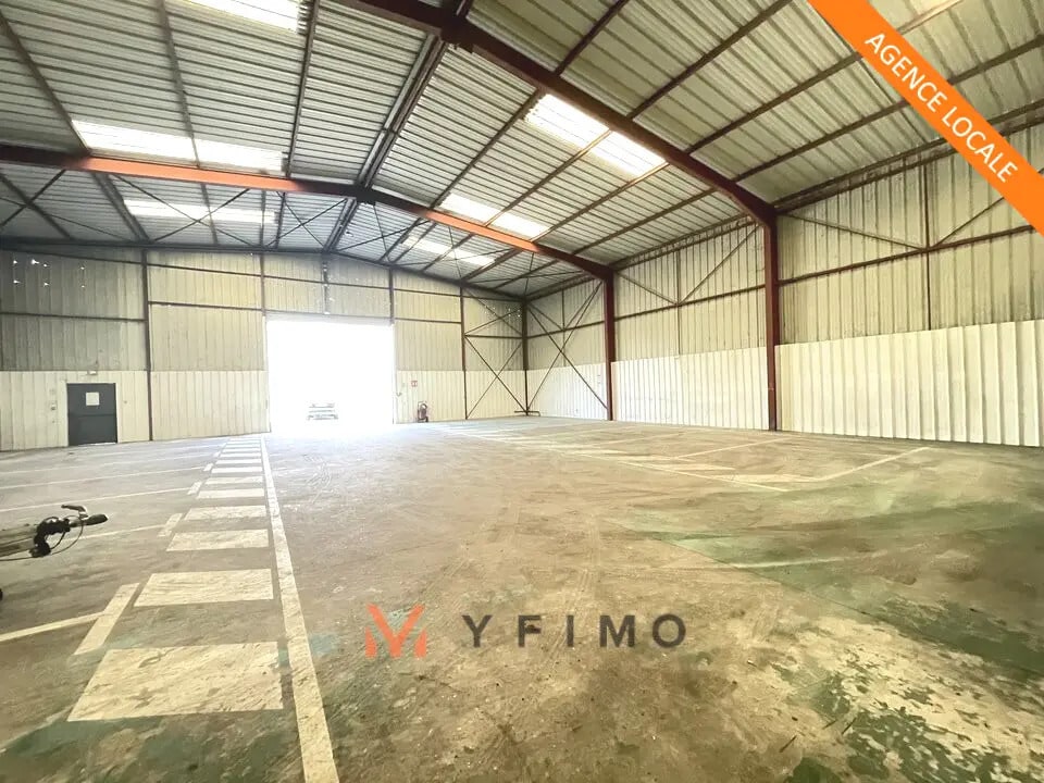 Local d’activités dans Les Mureaux à louer Photo intérieure– Image 1 sur 10