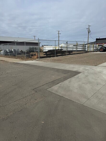 214 Jamieson ave, Picture Butte, AB à louer - Photo de l’immeuble – Image 3 sur 12