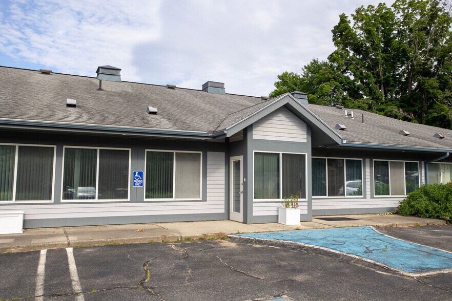 789 Main St, Great Barrington, MA à vendre - Photo de l’immeuble – Image 3 sur 20