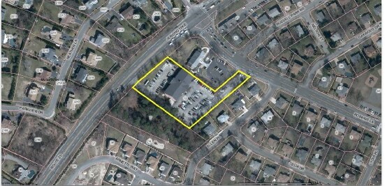 575 Jericho Tpke, Jericho, NY à louer - Aérien – Image 3 sur 13