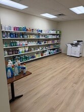 303 SW 18th St, Bentonville, AR à louer Photo intérieure– Image 2 sur 4