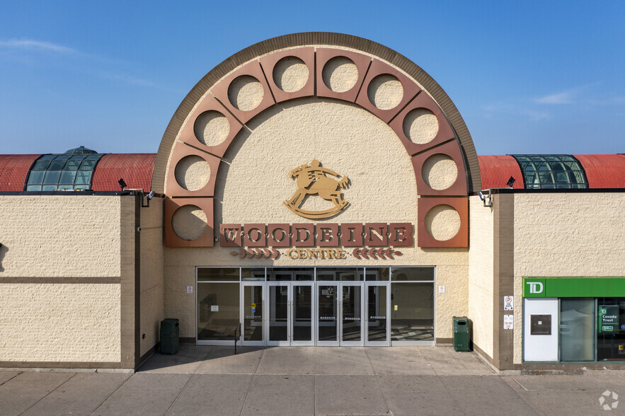 500 Rexdale Blvd, Toronto, ON à vendre - Photo de l’immeuble – Image 2 sur 5