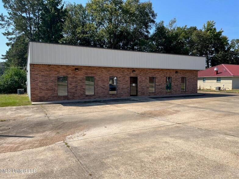 147 W Freedom Dr, Liberty, MS à vendre - Photo de l’immeuble – Image 2 sur 4