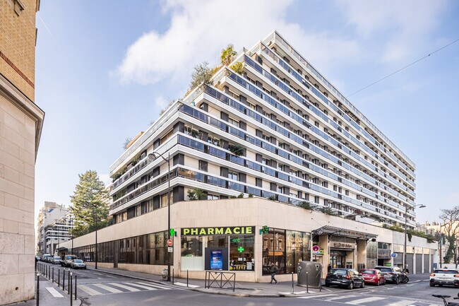 Plus de détails pour Local commercial à louer