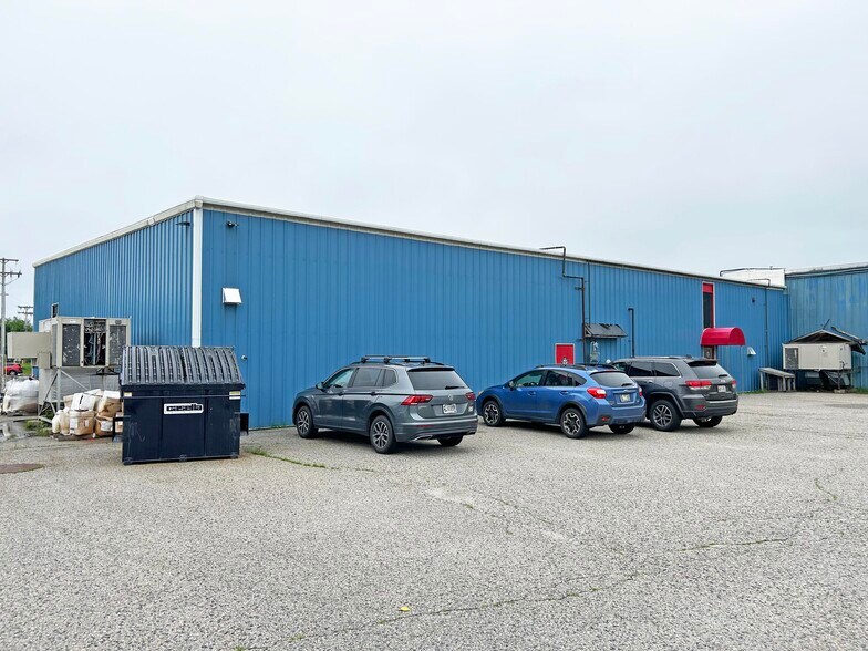 15 Morin St, Biddeford, ME à louer - Photo de l’immeuble – Image 1 sur 7