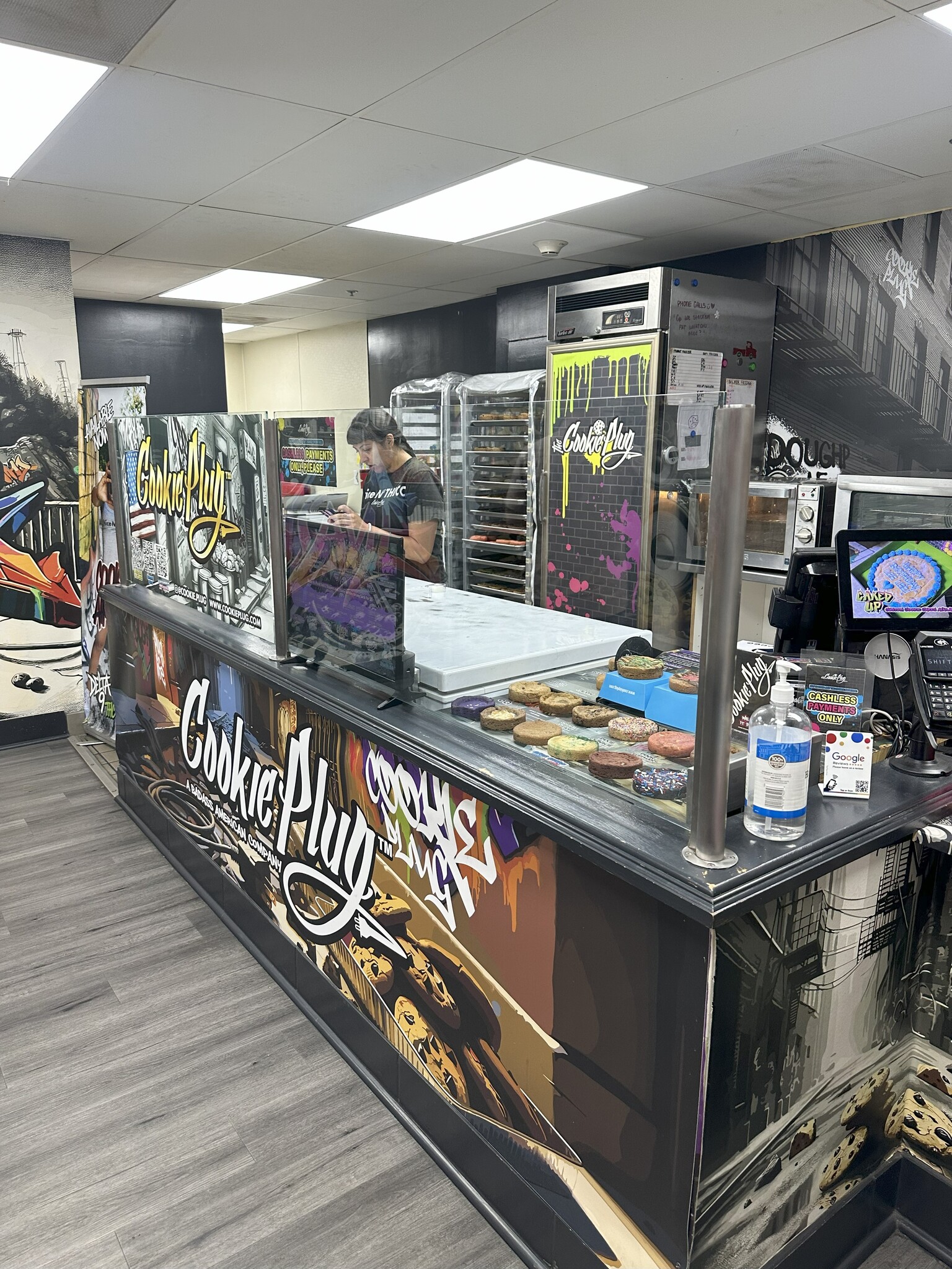 1801 E Katella Ave, Anaheim, CA à louer Photo intérieure– Image 1 sur 3