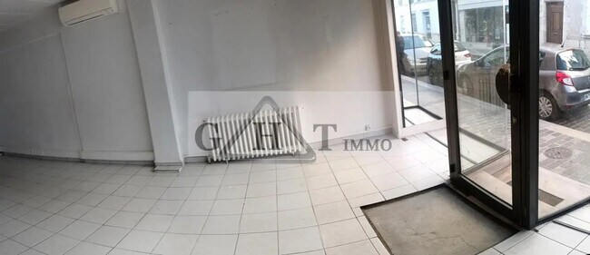 Plus de détails pour Local commercial à vendre