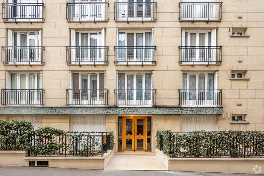 23 Rue Saint-Ferdinand, Paris à louer - Photo de l’immeuble – Image 2 sur 4