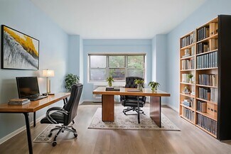 Plus de détails pour 30 W 60th St, New York, NY - Logement à vendre