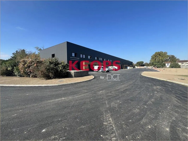 Local d’activités dans Launaguet à louer - Photo de l’immeuble – Image 2 sur 6