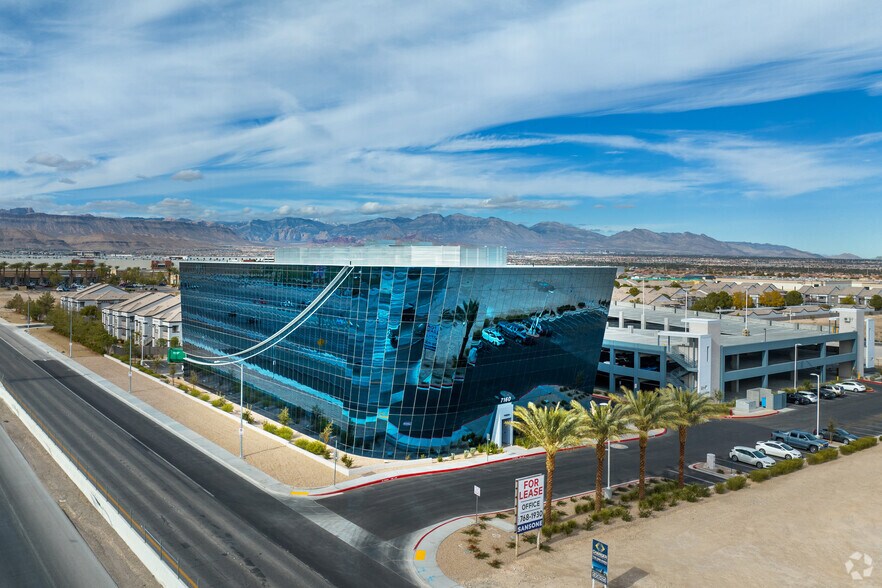 7160 Rafael Rivera Way, Las Vegas, NV à louer - Aérien – Image 3 sur 21