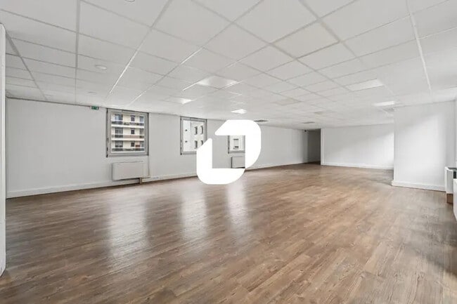 Plus de détails pour 2 Boulevard Du General De Gaulle, Montrouge - Bureau à louer