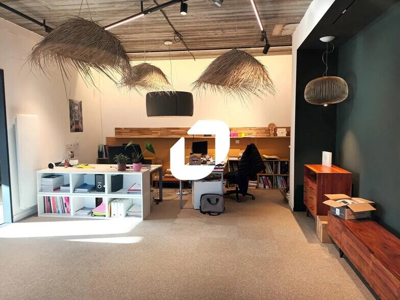 Bureau dans Wasquehal à louer - Photo de l’immeuble – Image 1 sur 7