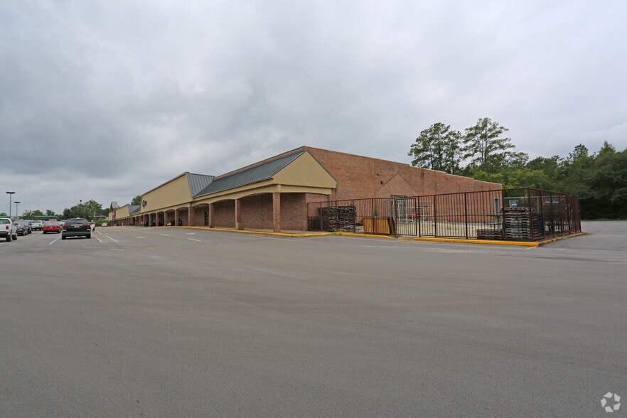 2529 Broad St, Camden, SC à louer - Photo principale – Image 2 sur 5