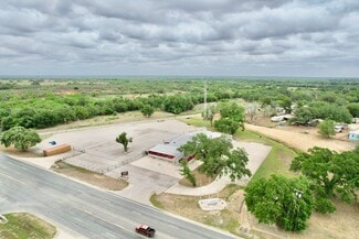 Plus de détails pour 1200 Bensdale Rd, Pleasanton, TX - Industriel/Logistique à louer