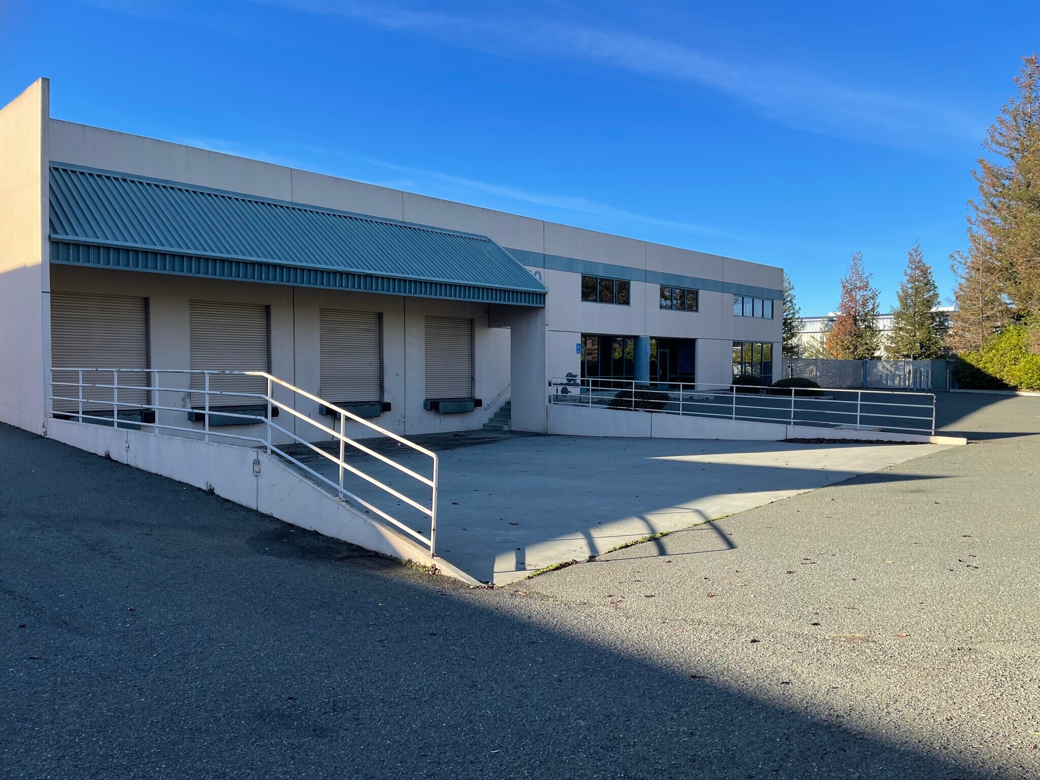 180 Klamath Ct, American Canyon, CA à louer Photo de l’immeuble– Image 1 sur 9