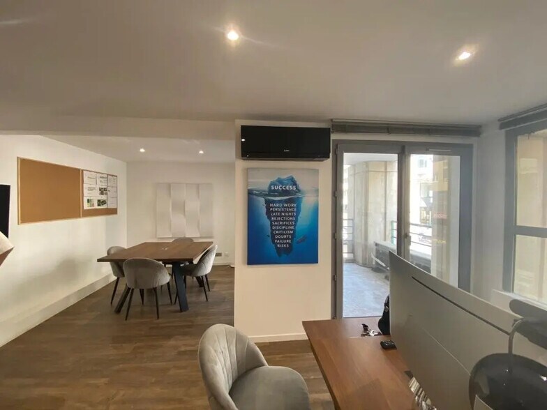 Bureau dans Marseille à louer - Photo de l’immeuble – Image 3 sur 13