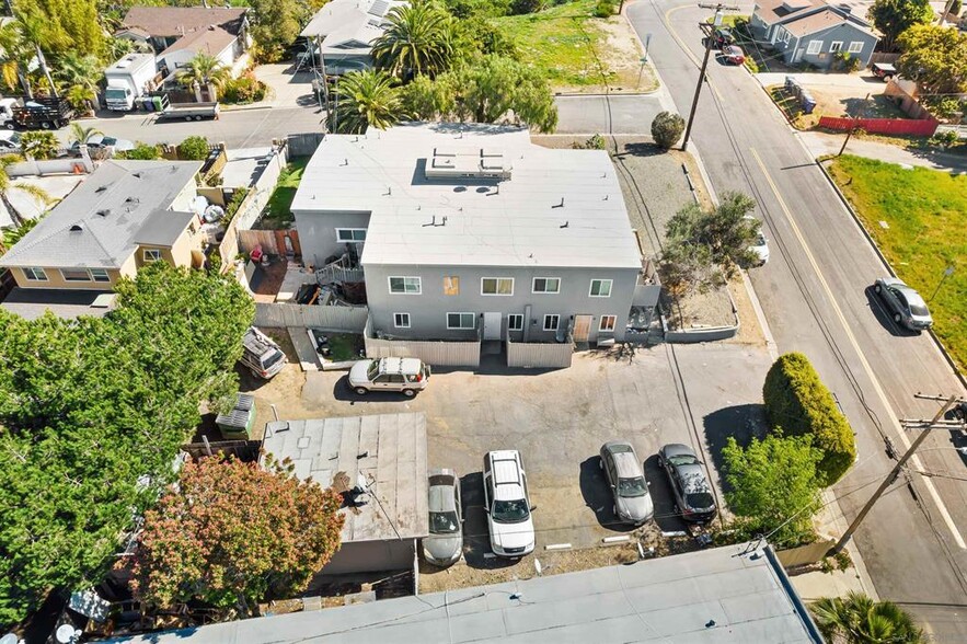 901 Hillcrest Pl, Oceanside, CA à vendre - Photo de l’immeuble – Image 2 sur 29