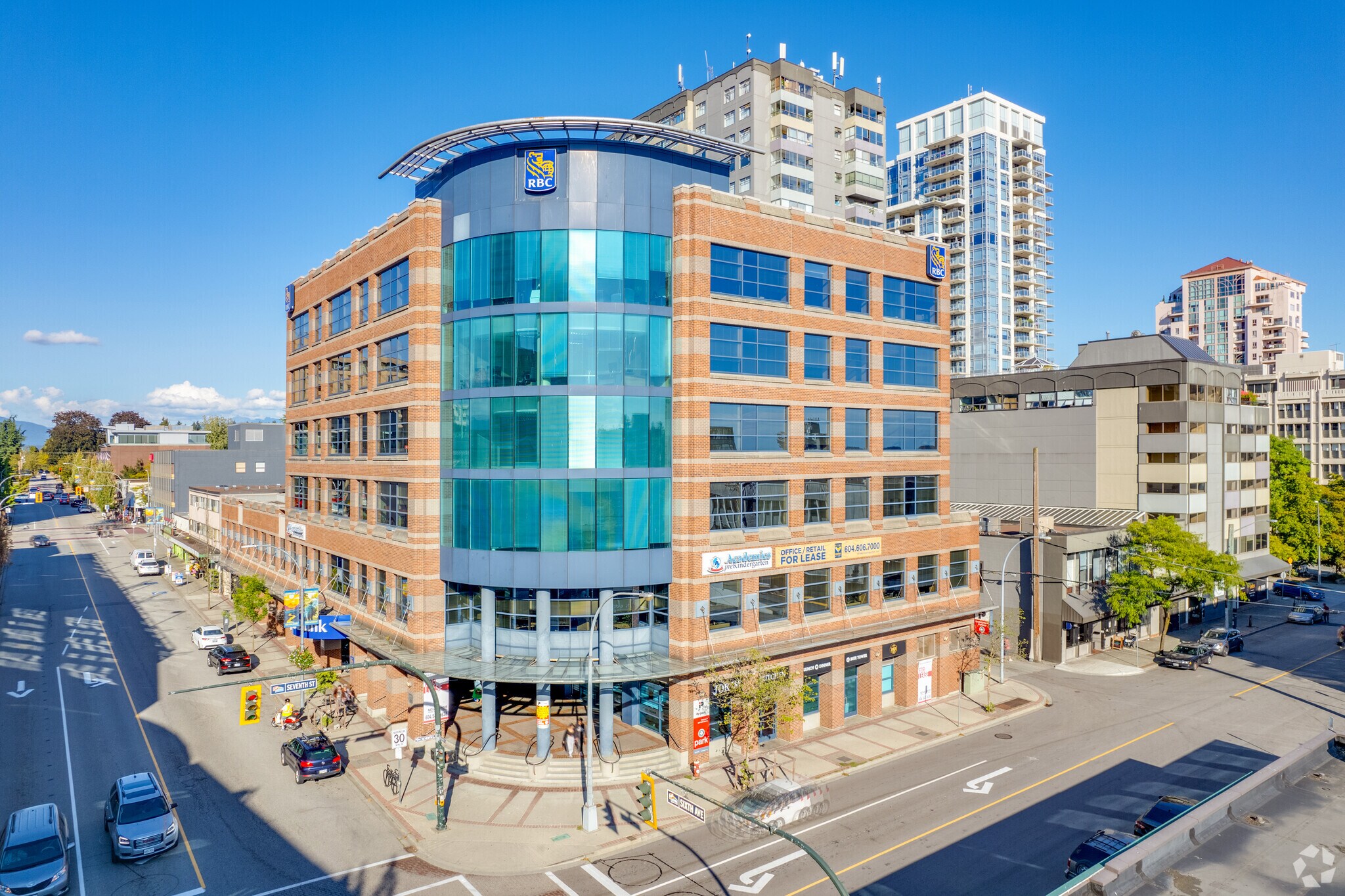 628 6th Ave, New Westminster, BC à louer Photo de l’immeuble– Image 1 sur 7