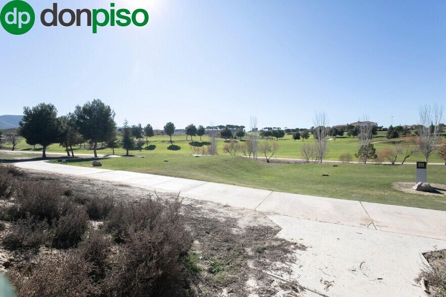 Calle Barranco de los Lobos, Villa de Otura, Granada à vendre - Photo de l’immeuble – Image 2 sur 21