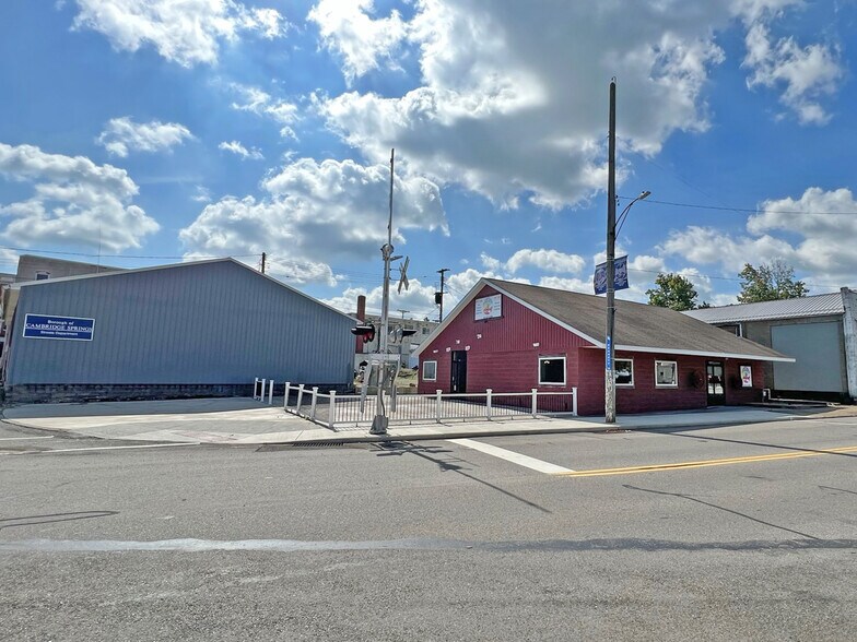 259 Venango Ave, Cambridge Springs, PA à vendre - Photo de l’immeuble – Image 3 sur 28