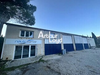 Plus de détails pour Local d'activités à louer