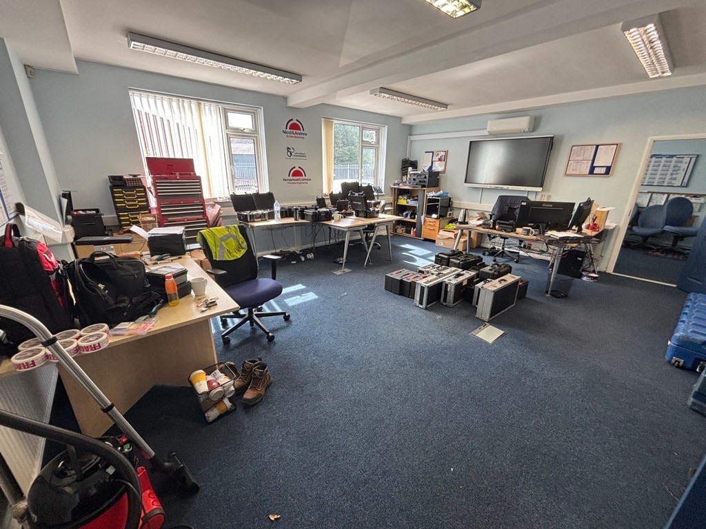 Oakridge Rd, High Wycombe à louer Photo intérieure– Image 1 sur 5