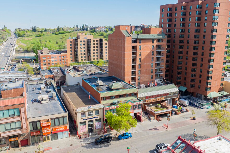 114 3rd Ave SE, Calgary, AB à louer - Aérien – Image 2 sur 3