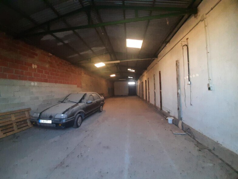 Industriel/Logistique dans Malpartida de Cáceres à vendre - Photo de l’immeuble – Image 1 sur 14