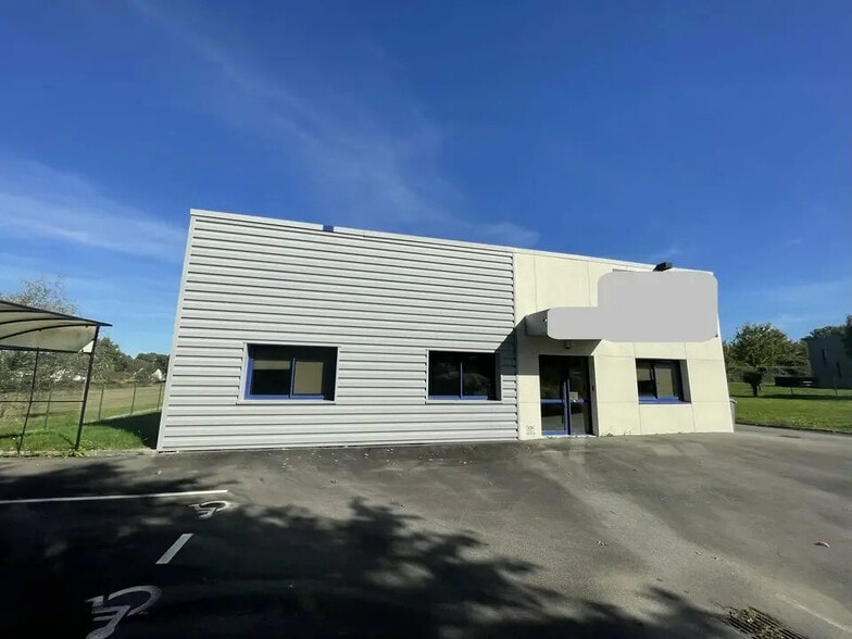 Industriel/Logistique dans Treillières à louer - Photo de l’immeuble – Image 1 sur 6