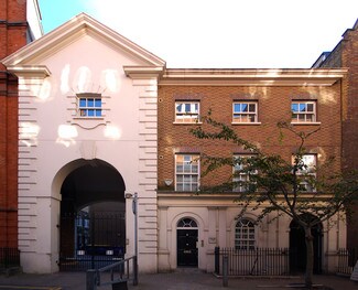 Plus de détails pour 5 Streatham St, Londres - Bureau à louer