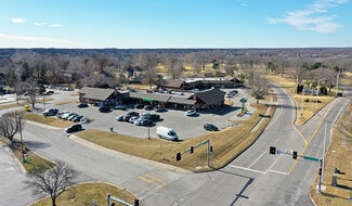 Plus de détails pour 801-815 Lakewood Blvd, Lee's Summit, MO - Local commercial à vendre
