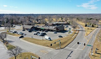 Plus de détails pour 801-815 Lakewood Blvd, Lee's Summit, MO - Local commercial à vendre