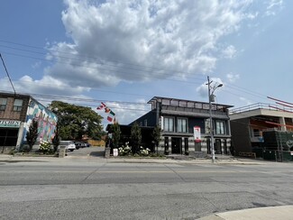 Plus de détails pour 475 Oakwood Ave, Toronto, ON - Local commercial à vendre