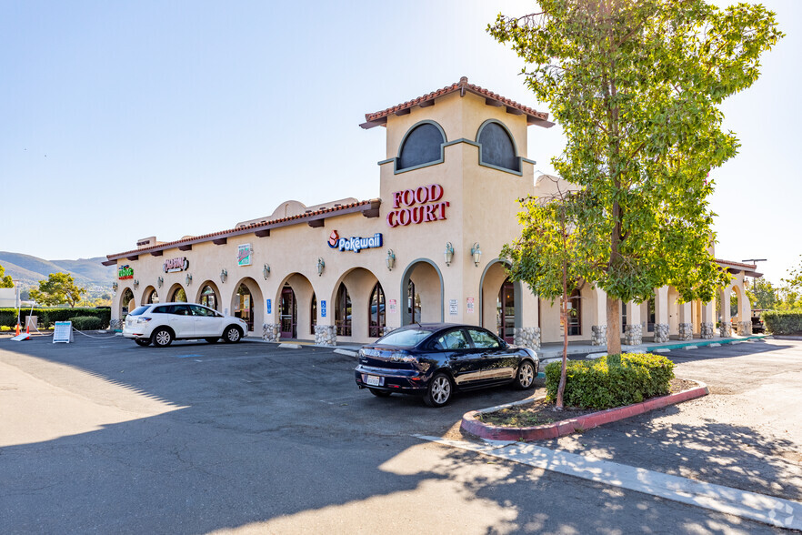1158 W San Marcos Blvd, San Marcos, CA à louer - Photo de l’immeuble – Image 2 sur 4