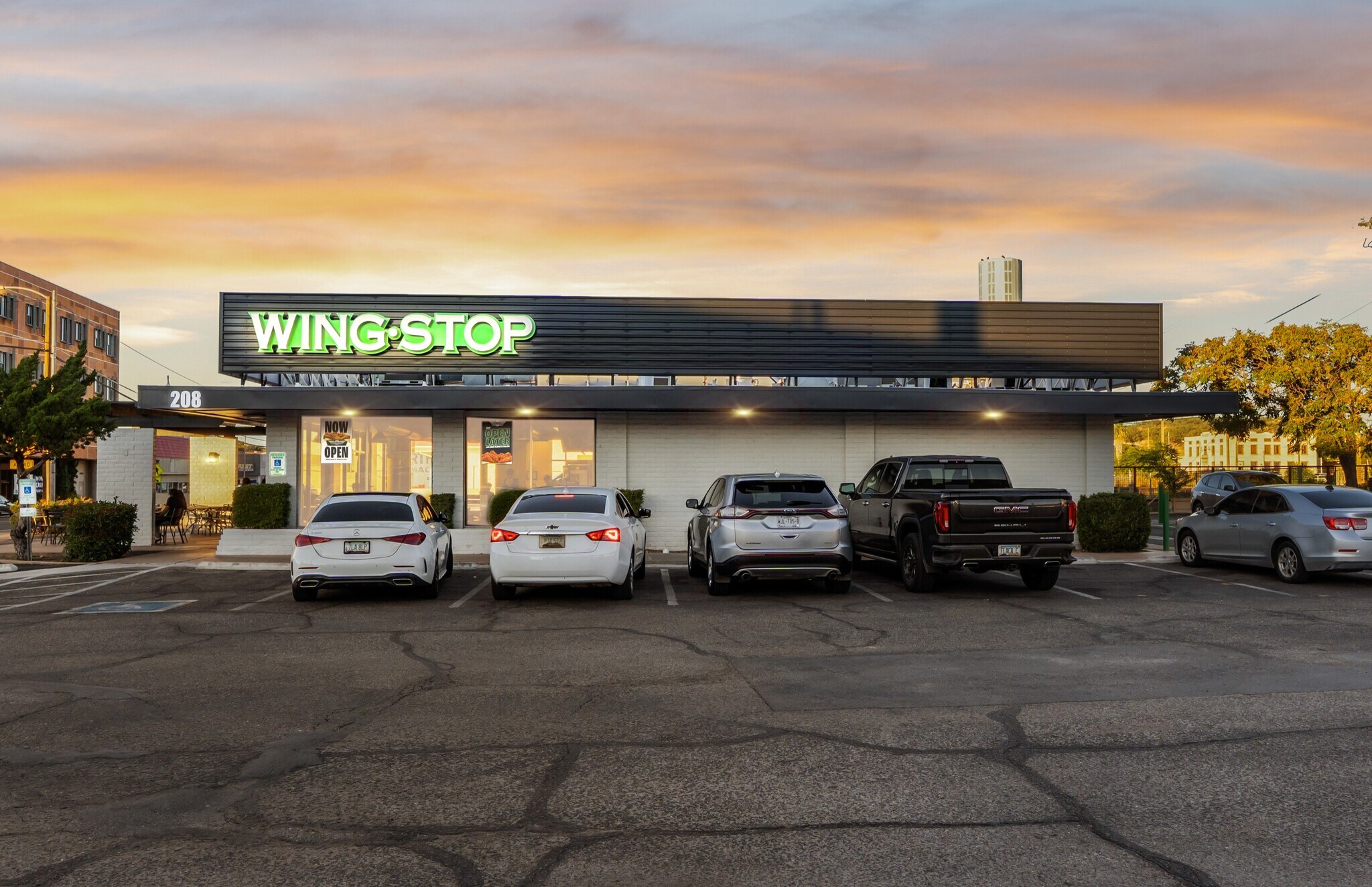 208 N Grand Ave, Nogales, AZ à vendre Photo de l’immeuble– Image 1 sur 6