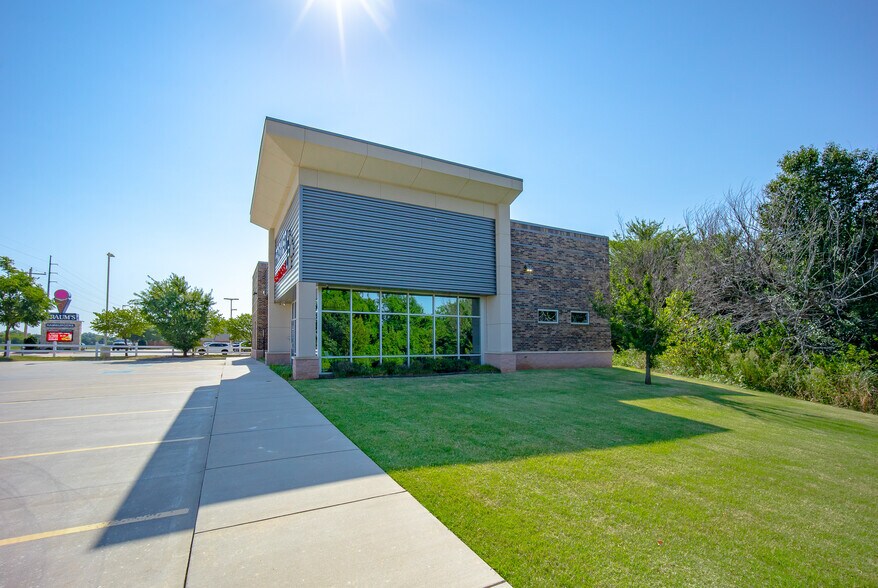 2804 SW 134th St, Oklahoma City, OK à vendre - Photo de l’immeuble – Image 3 sur 41