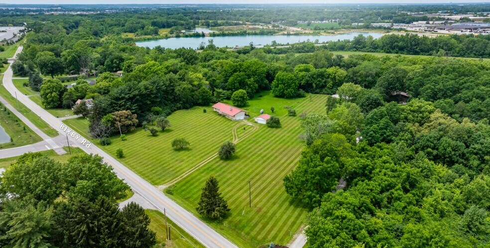 2700-2714 Bixby Rd, Groveport, OH à vendre - Photo de l’immeuble – Image 1 sur 5