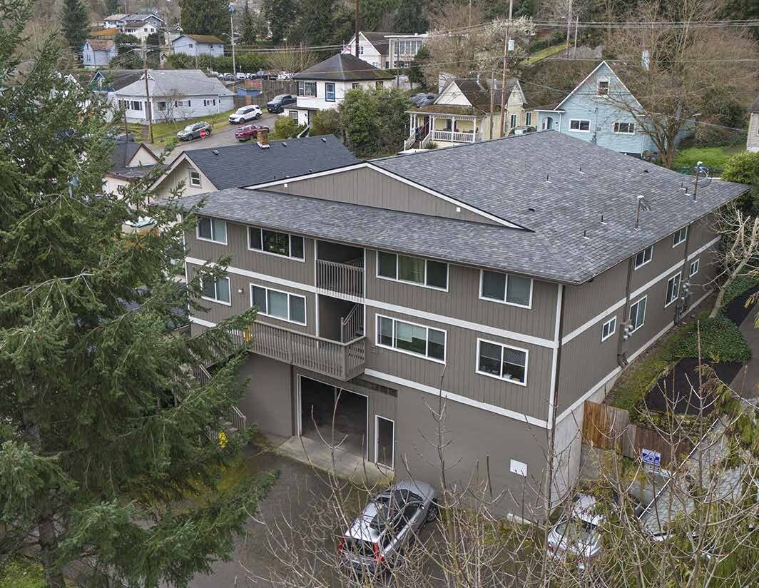 324 S Lafayette Ave, Bremerton, WA à vendre Photo de l’immeuble– Image 1 sur 16