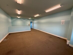 11251 Sunset Dr, Highland, UT à louer Photo intérieure– Image 2 sur 6