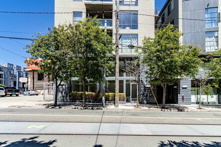 550-560 18th St, San Francisco, CA à louer - Photo de l’immeuble – Image 1 sur 8