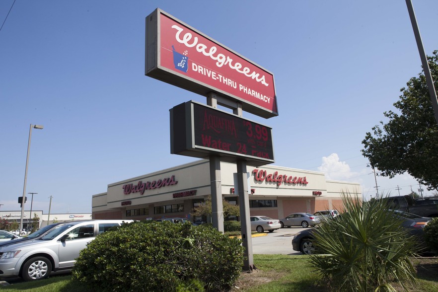 4200 Chef Menteur Hwy, New Orleans, LA à louer - Photo de l’immeuble – Image 2 sur 9
