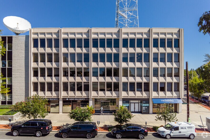 5101 Wisconsin Ave NW, Washington, DC à louer - Photo de l’immeuble – Image 2 sur 5