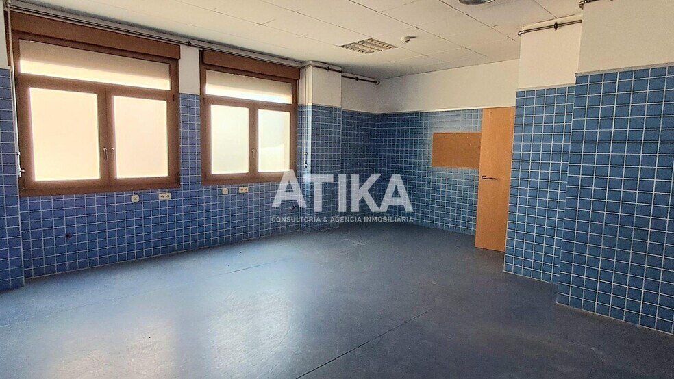 Local commercial dans Ontinyent, Valencia à louer - Photo intérieure – Image 3 sur 14