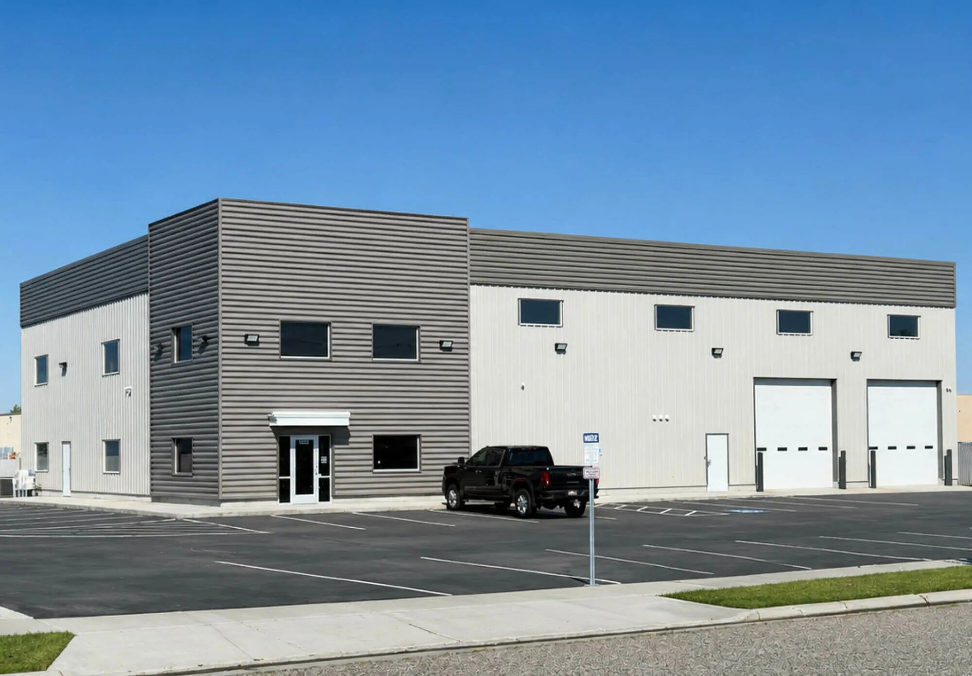 1405 Sherry Ave, Idaho Falls, ID à vendre Photo de l’immeuble– Image 1 sur 11