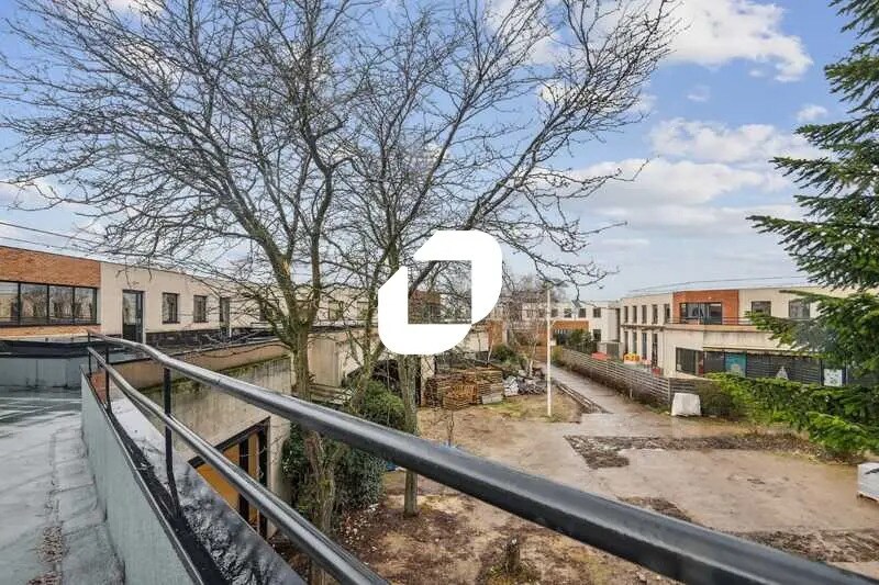 Local d’activités dans Massy à louer Photo de l’immeuble– Image 1 sur 11