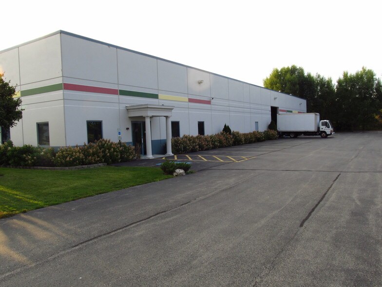 23841-23849 W Industrial South Dr, Plainfield, IL à louer - Photo de l’immeuble – Image 2 sur 6