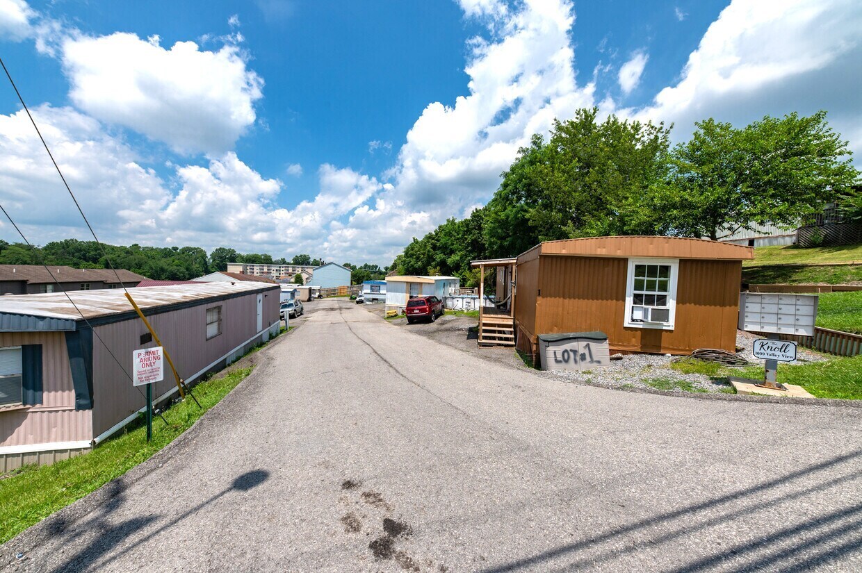 1099 Valley View Ave, Morgantown, WV à vendre Photo principale– Image 1 sur 12